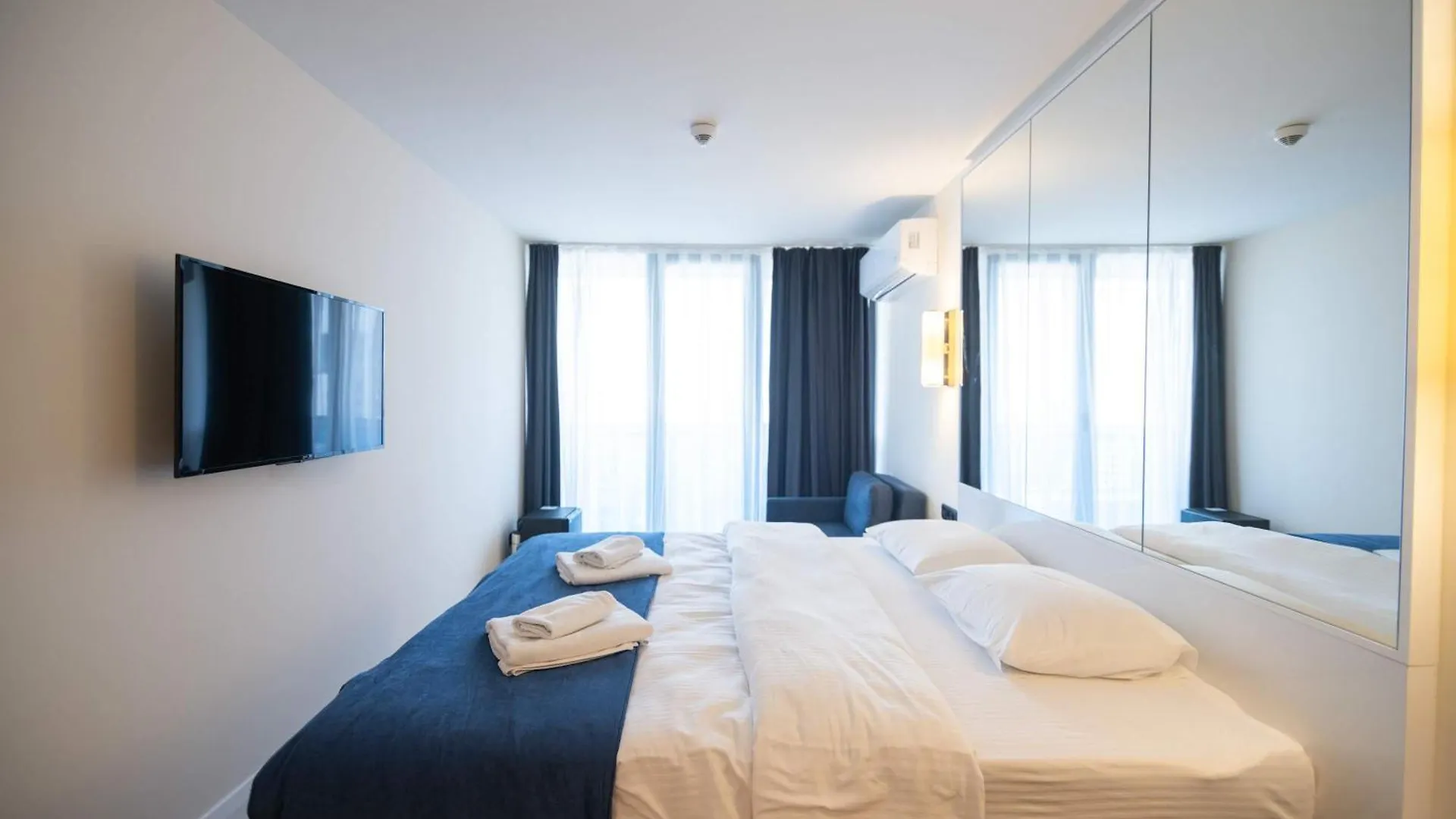 Apartment Bright Studio With Sea Views - By Wehost Batumi